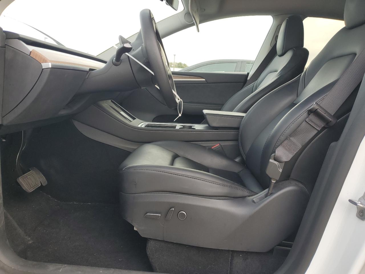 2023 Tesla Model Y VIN: 7SAYGDEEXPF816853 Lot: 92314785