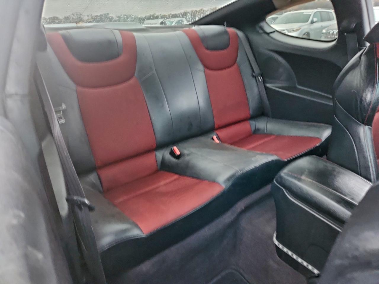 2011 Hyundai Genesis Coupe 2.0T VIN: KMHHT6KD7BU054450 Lot: 94071865
