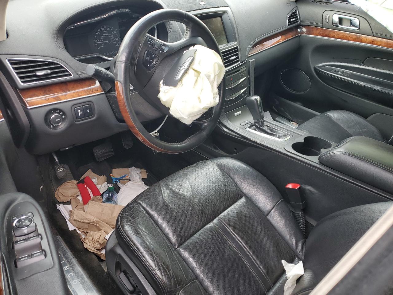 2015 Lincoln Mkt VIN: 2LMHJ5AT4FBL01707 Lot: 92398715