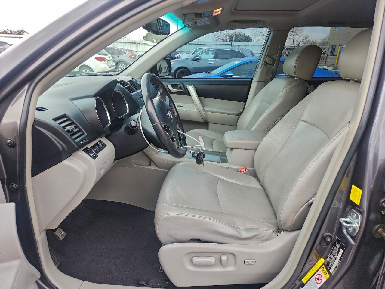 2011 Toyota Highlander Base VIN: 5TDZK3EH9BS031779 Lot: 93479275