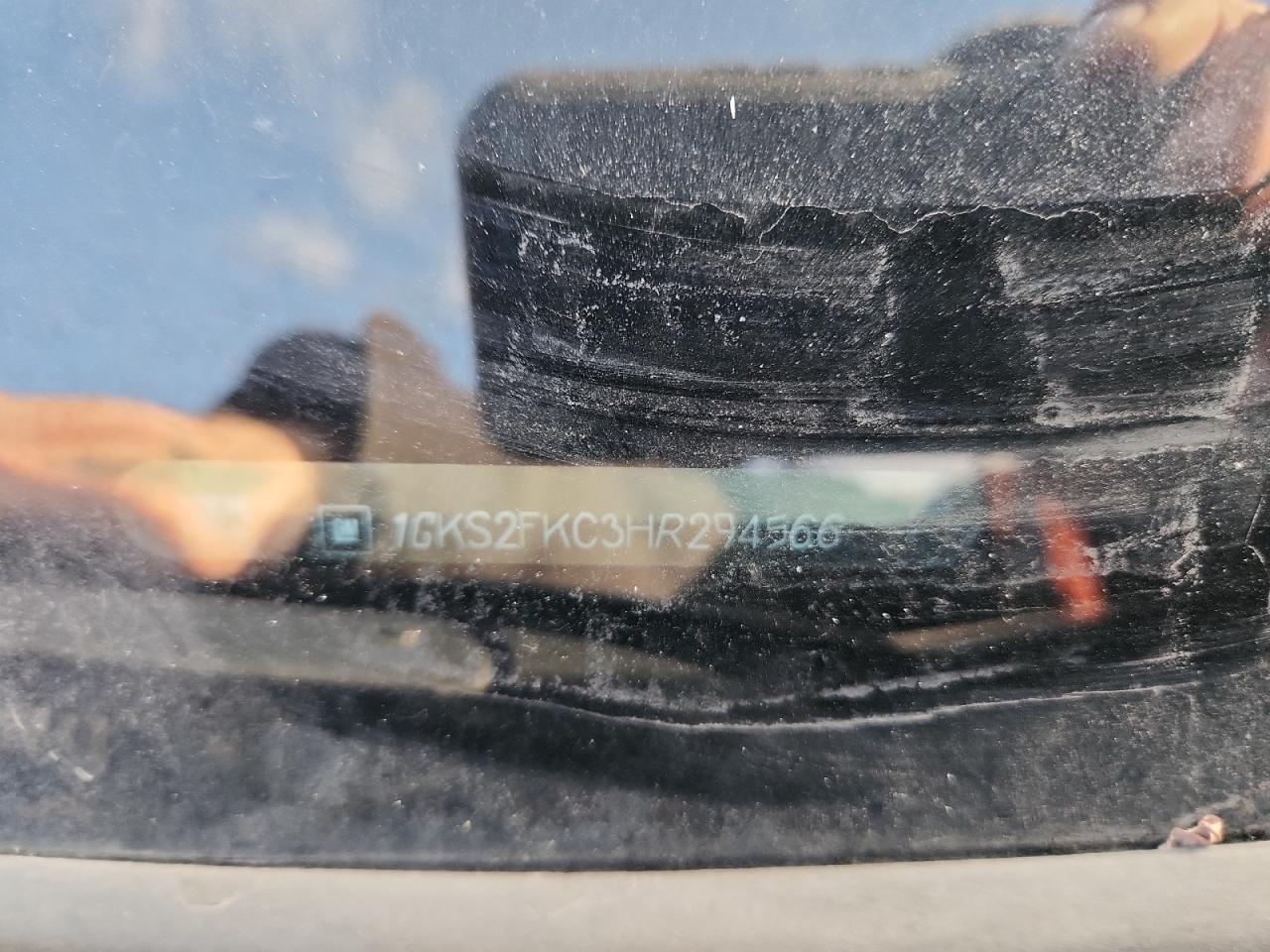 2017 GMC Yukon Xl K1500 Sle VIN: 1GKS2FKC3HR294566 Lot: 90991545