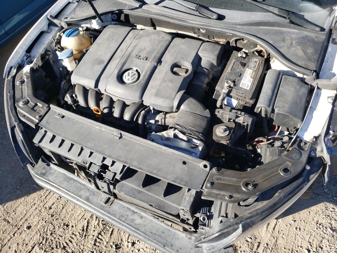 2013 Volkswagen Passat Se VIN: 1VWBP7A3XDC116233 Lot: 92512065