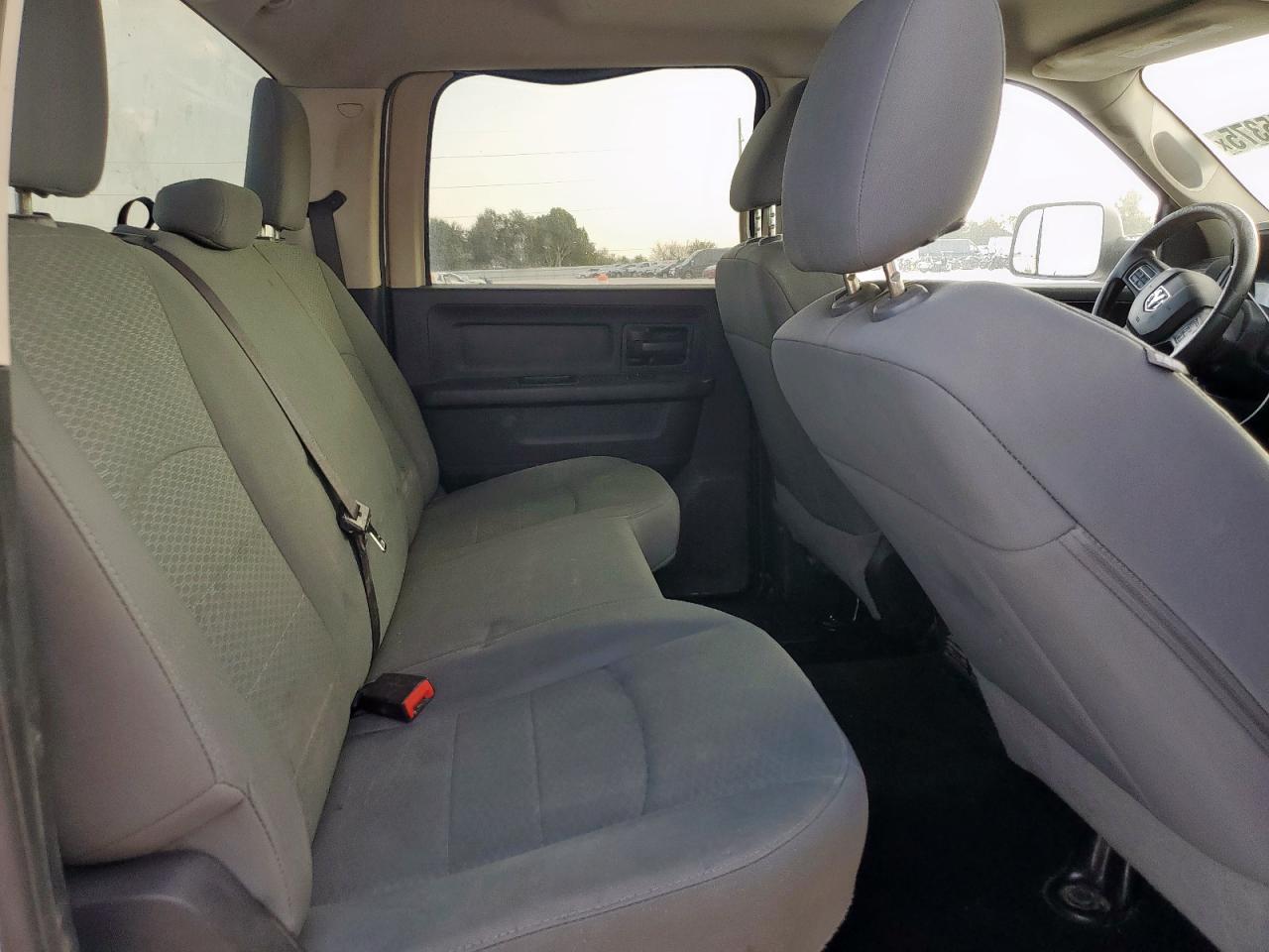 2015 Ram 2500 St VIN: 3C6UR4HJ3FG672335 Lot: 93345375