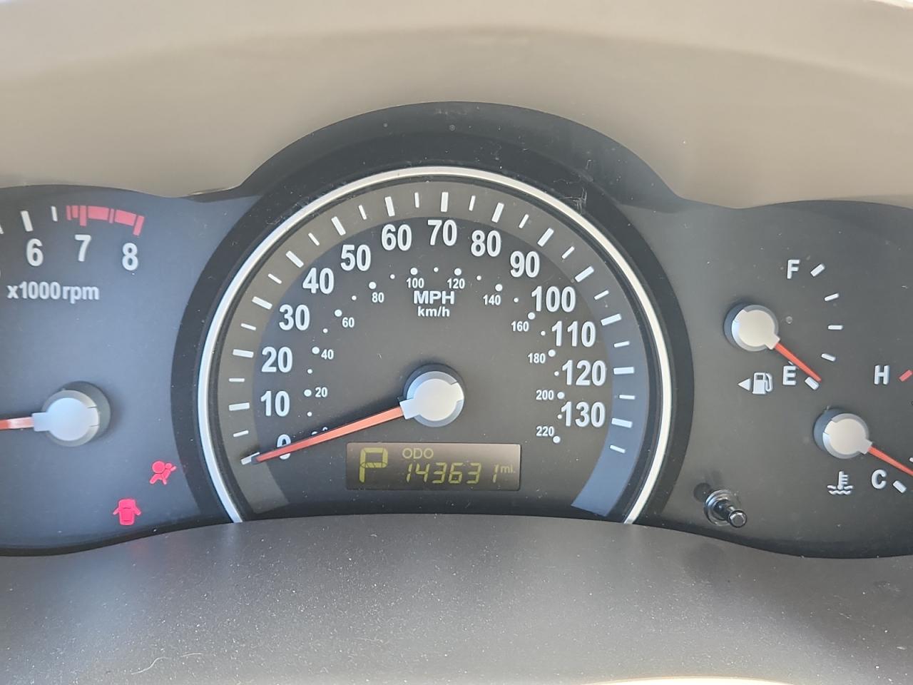 2012 Kia Sedona Lx VIN: KNDMG4C75C6457479 Lot: 92679005