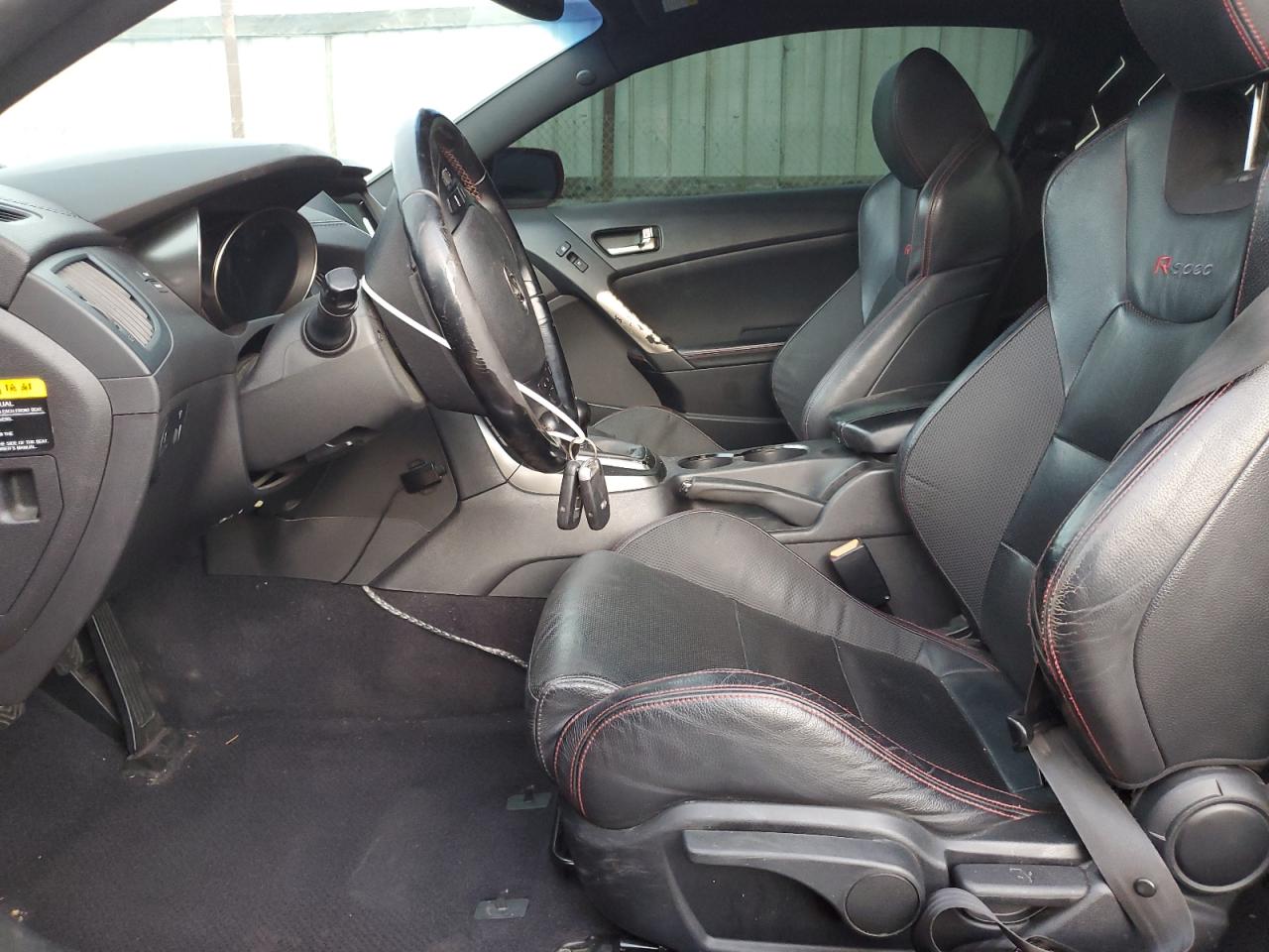 2015 Hyundai Genesis Coupe 3.8L VIN: KMHHU6KJ8FU124028 Lot: 92661075