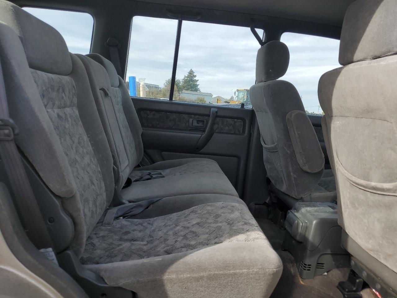 2001 Isuzu Trooper S VIN: JACDS58X317J08355 Lot: 92528845