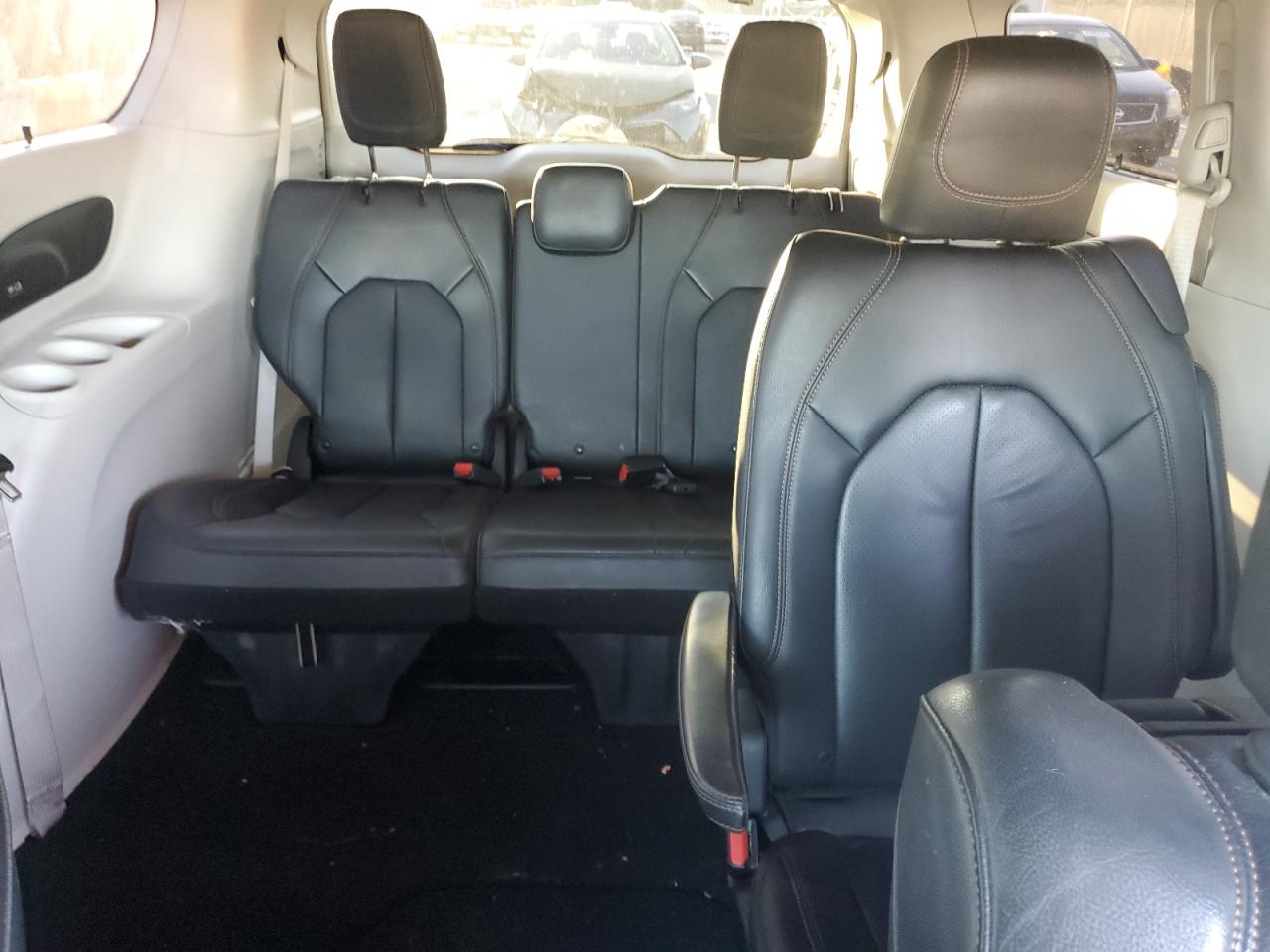 2018 Chrysler Pacifica Touring L Plus VIN: 2C4RC1EG2JR182320 Lot: 90829895