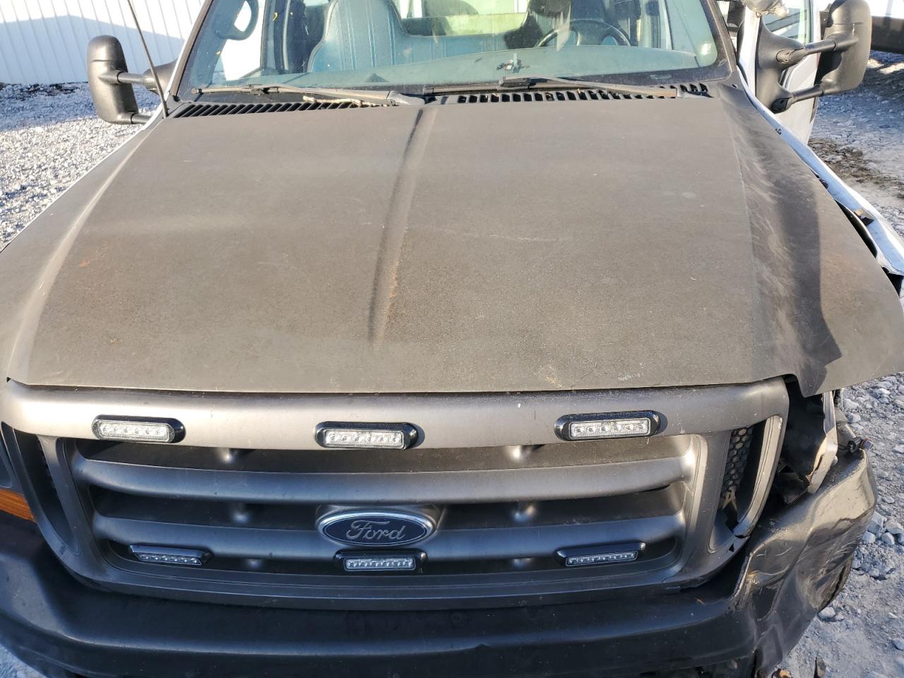 1999 Ford F450 Super Duty Bucket Truck VIN: 1FDXF46FXXEE74790 Lot: 92474315