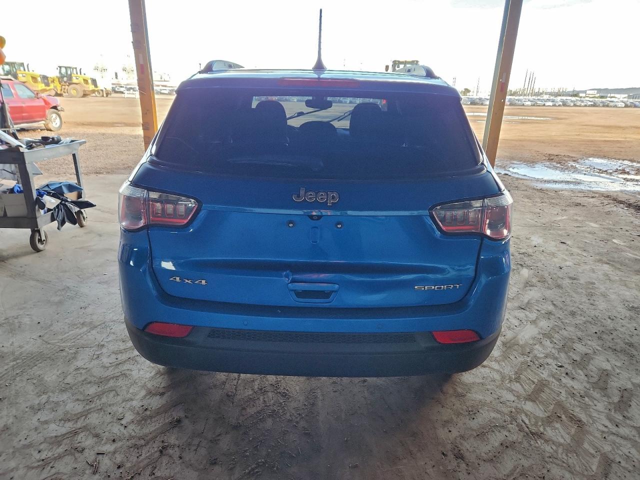 2018 Jeep Compass Sport VIN: 3C4NJDAB4JT107860 Lot: 94961695