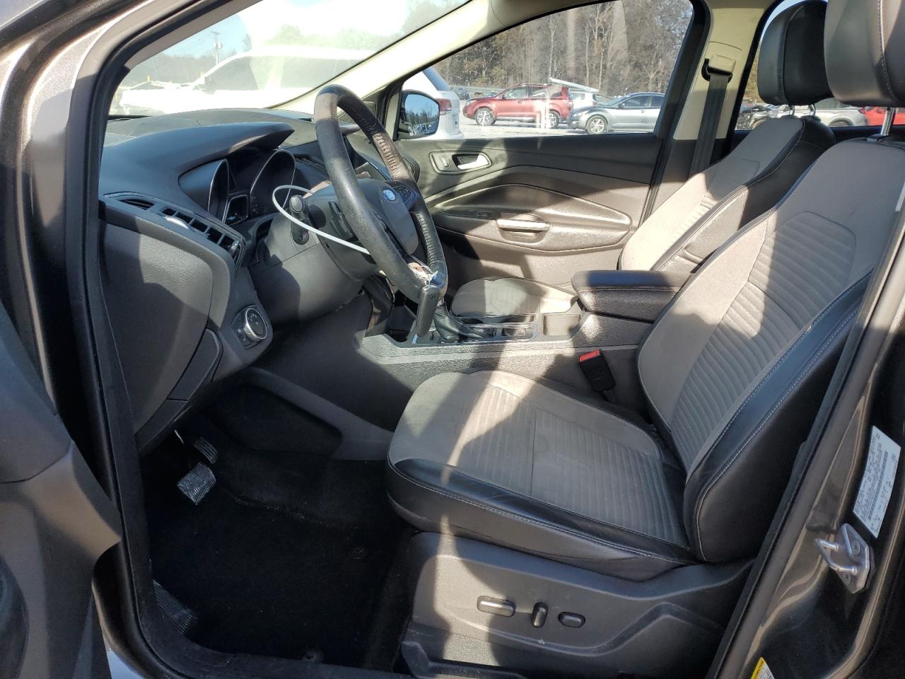 2017 Ford Escape Titanium VIN: 1FMCU0JD4HUB37901 Lot: 92225685