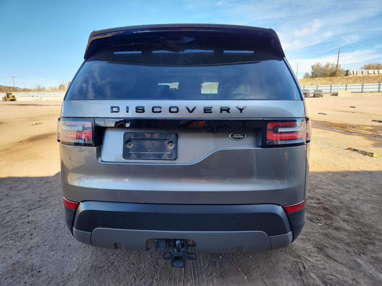 2017 Land Rover Discovery First Edition VIN: SALRTBBV2HA015228 Lot: 92192075