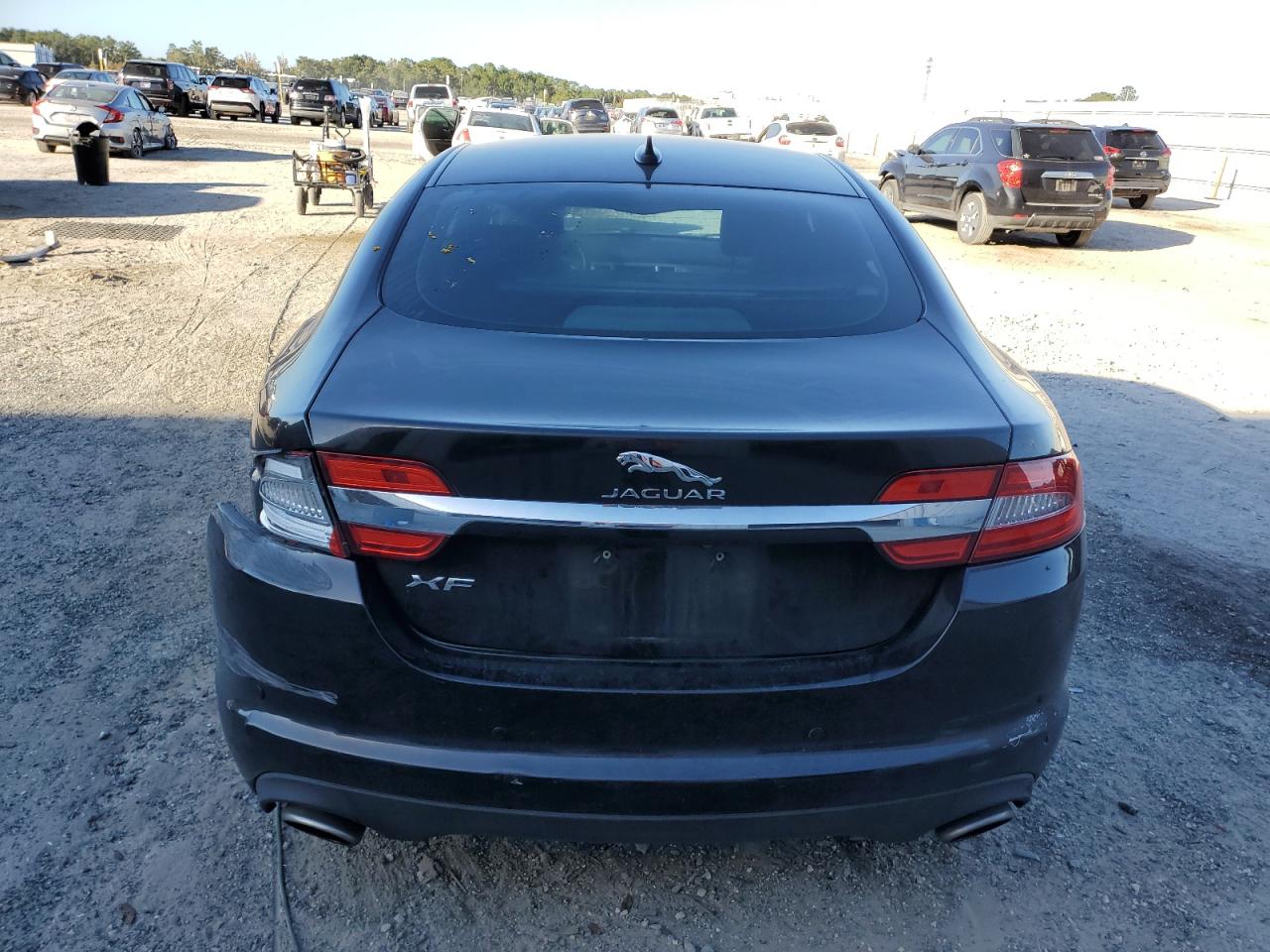 2015 Jaguar Xf 2.0T Premium VIN: SAJWA0FS3FPU43258 Lot: 90901765