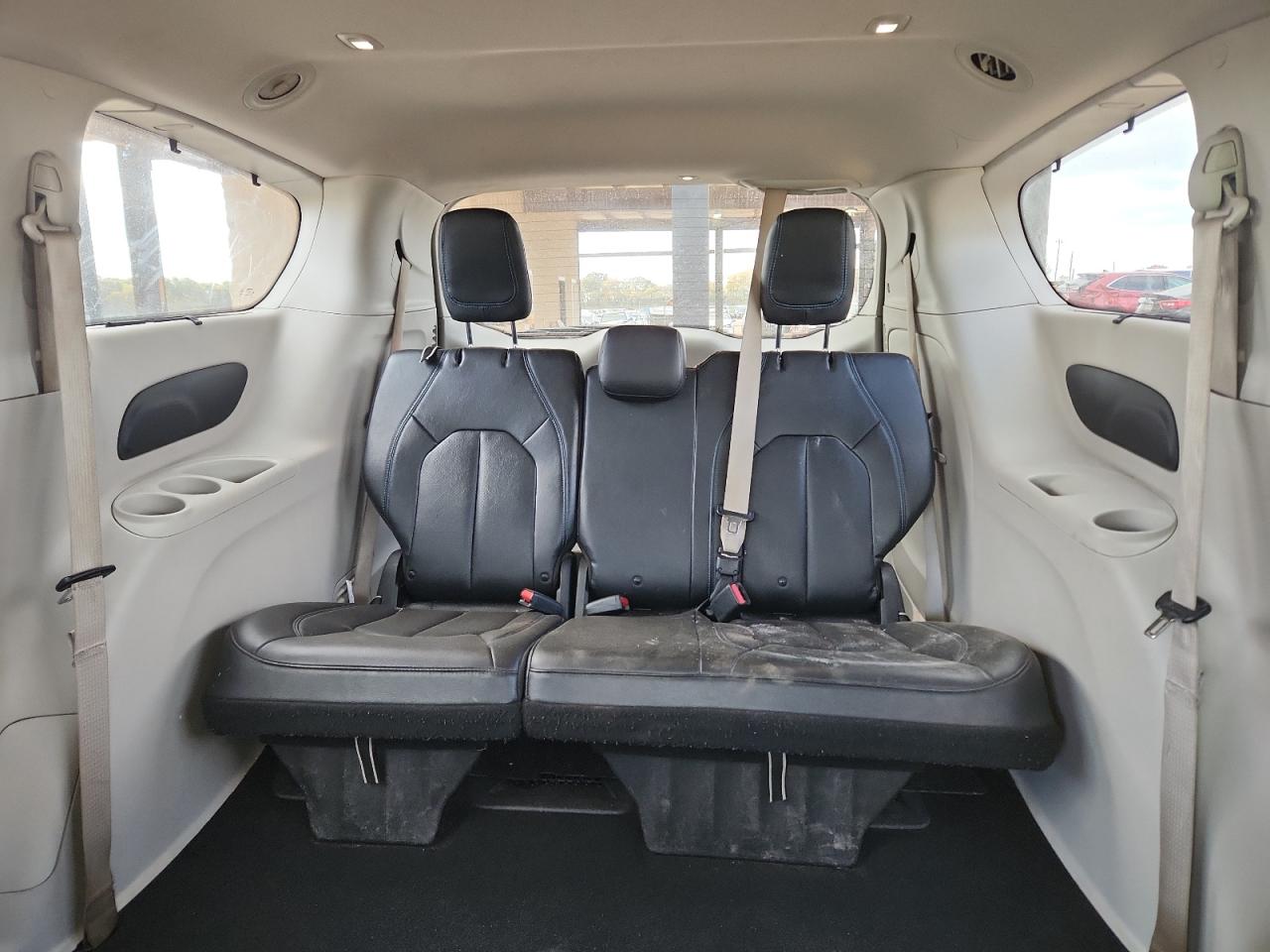 2021 Chrysler Pacifica Touring L VIN: 2C4RC1BG4MR552658 Lot: 92027175