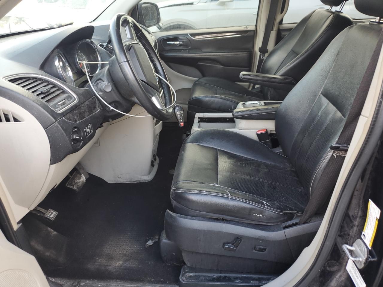 2011 Chrysler Town & Country Touring L VIN: 2A4RR8DG0BR656253 Lot: 92629795