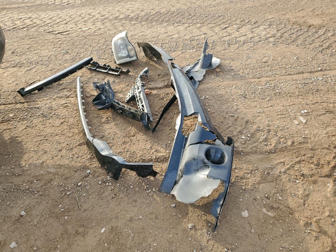 2010 Ford Expedition Limited VIN: 1FMJU2A57AEB54381 Lot: 93238785