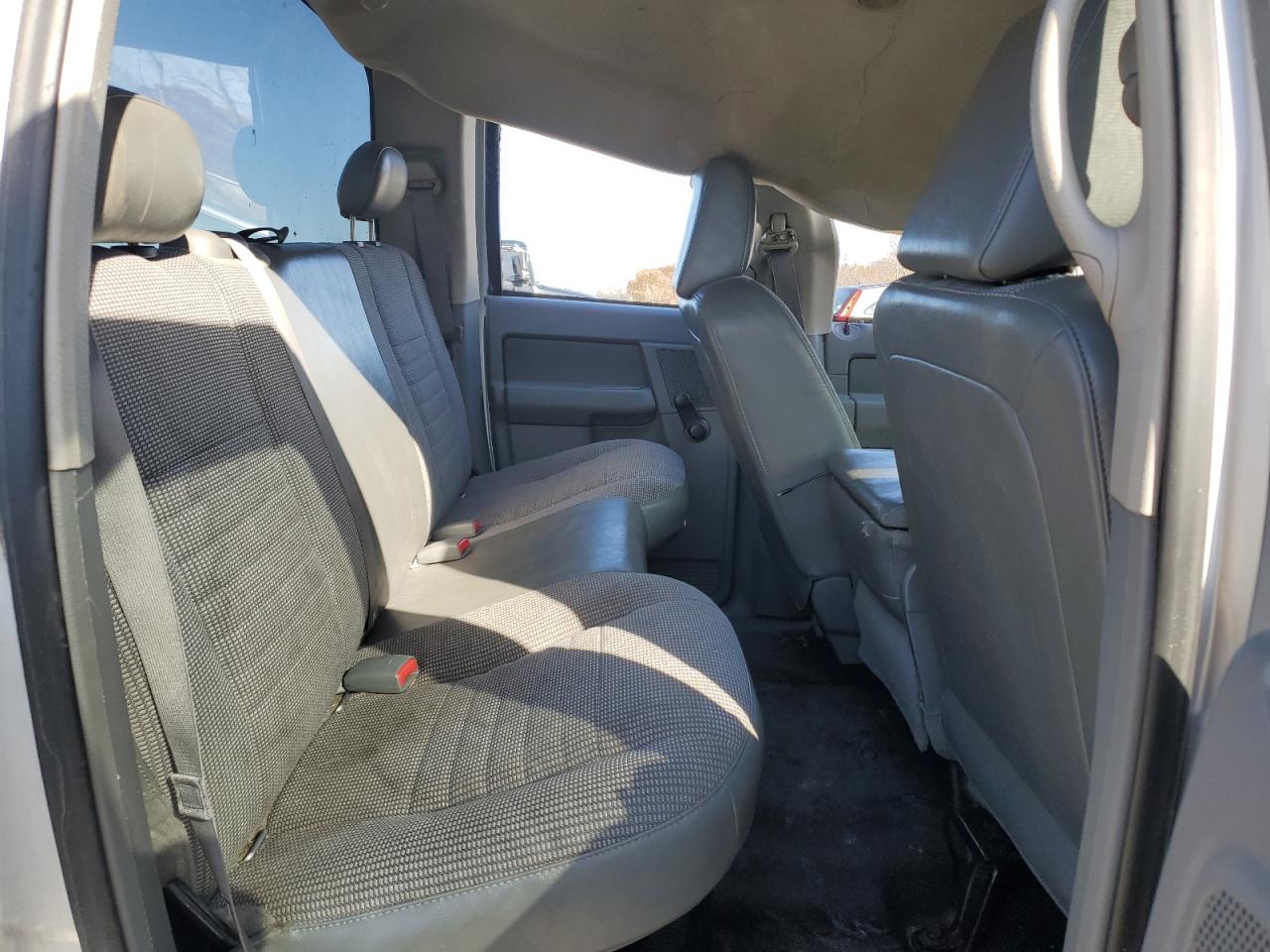 2007 Dodge Ram 1500 St VIN: 1D7HA18K57J635351 Lot: 92586745