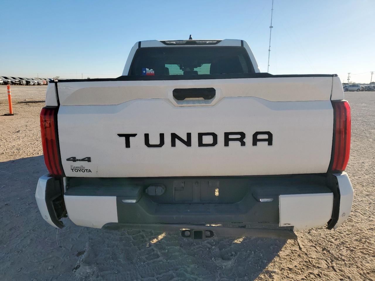 2022 Toyota Tundra Crewmax Sr VIN: 5TFLA5DB5NX037580 Lot: 92224965