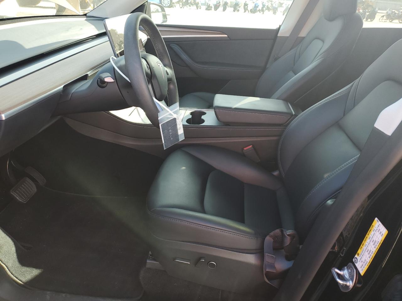 2024 Tesla Model Y VIN: 7SAYGDEE0RF126631 Lot: 91150355