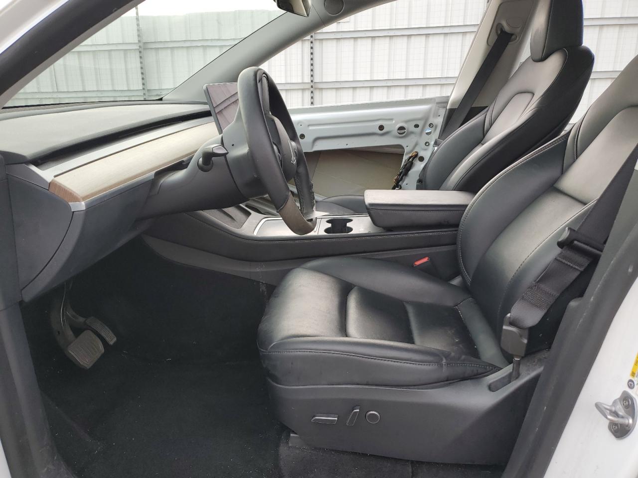 2023 Tesla Model Y VIN: 7SAYGDEEXPF741054 Lot: 89909765