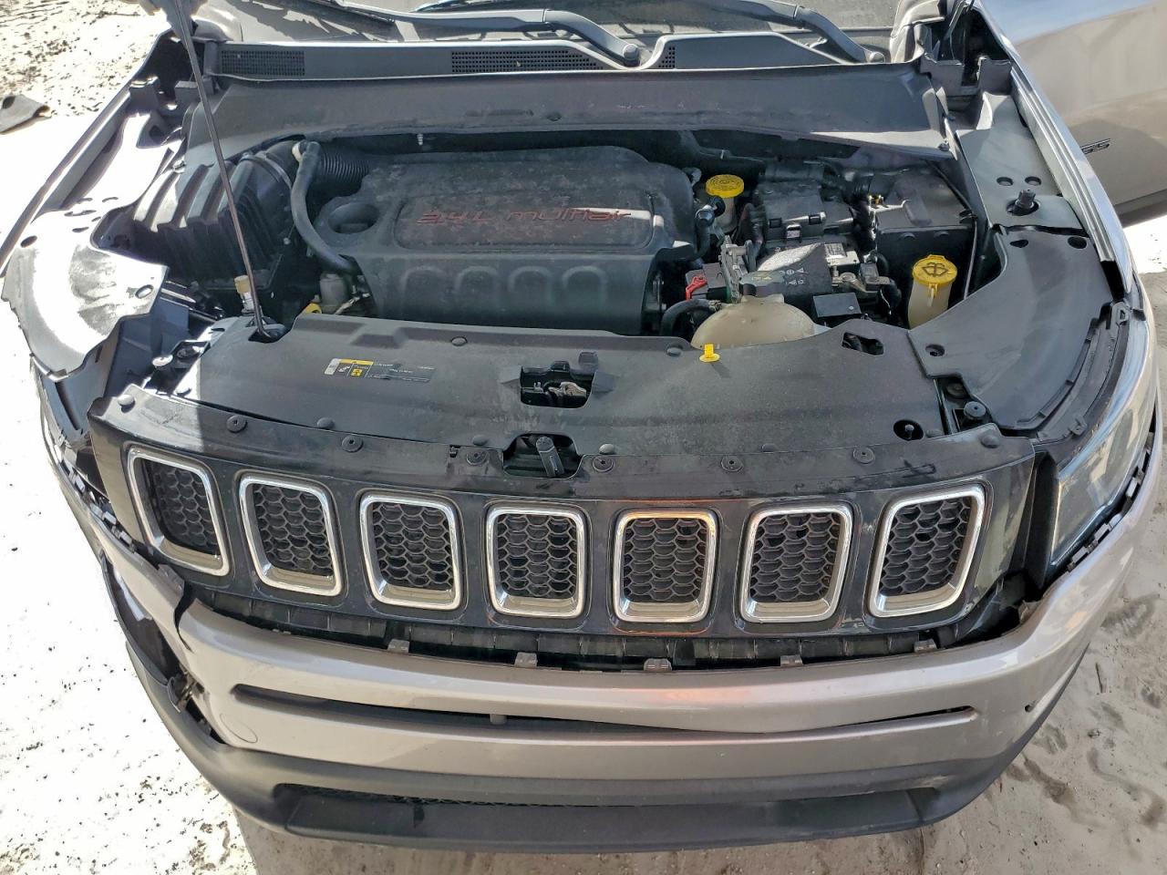 2018 Jeep Compass Latitude VIN: 3C4NJCBB9JT194230 Lot: 93777195