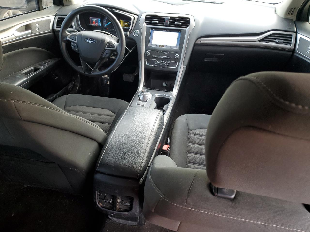 2019 Ford Fusion Se VIN: 3FA6P0LU0KR235222 Lot: 93414505