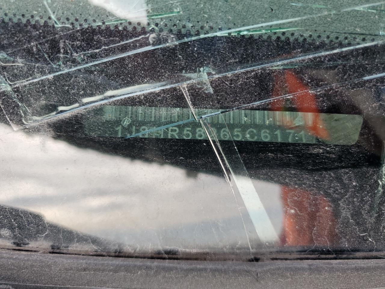 2005 Jeep Grand Cherokee Limited VIN: 1J8HR58265C617171 Lot: 92474735