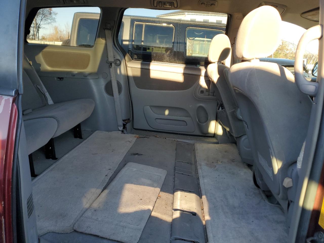 2004 Toyota Sienna Ce VIN: 5TDZA23C24S157067 Lot: 93496395