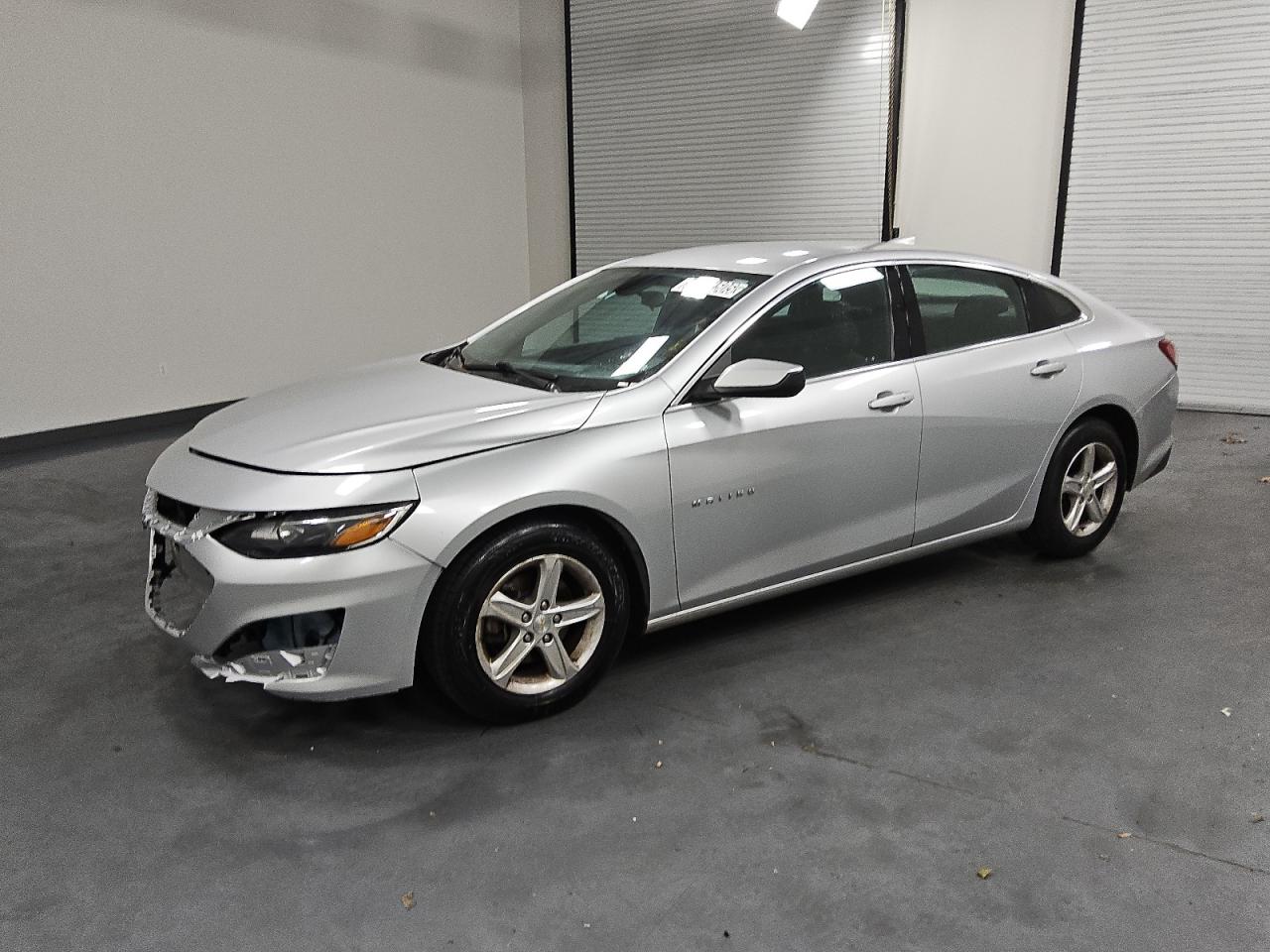 1G1ZD5STXNF151120 CHEVROLET MALIBU Photo 1