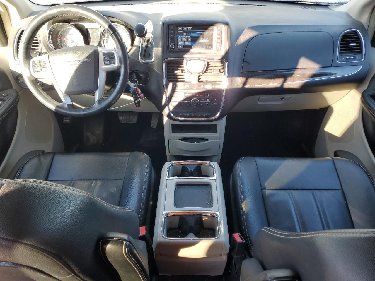 2015 Chrysler Town & Country Touring VIN: 2C4RC1BG3FR677475 Lot: 91988605