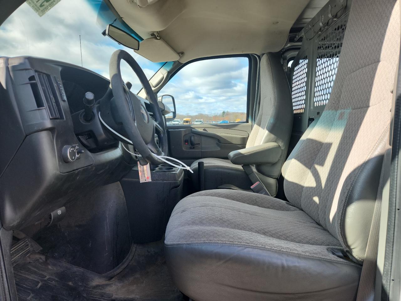 2015 GMC Savana G2500 Delivery Van VIN: 1GTW7FCF2F1904475 Lot: 91605045