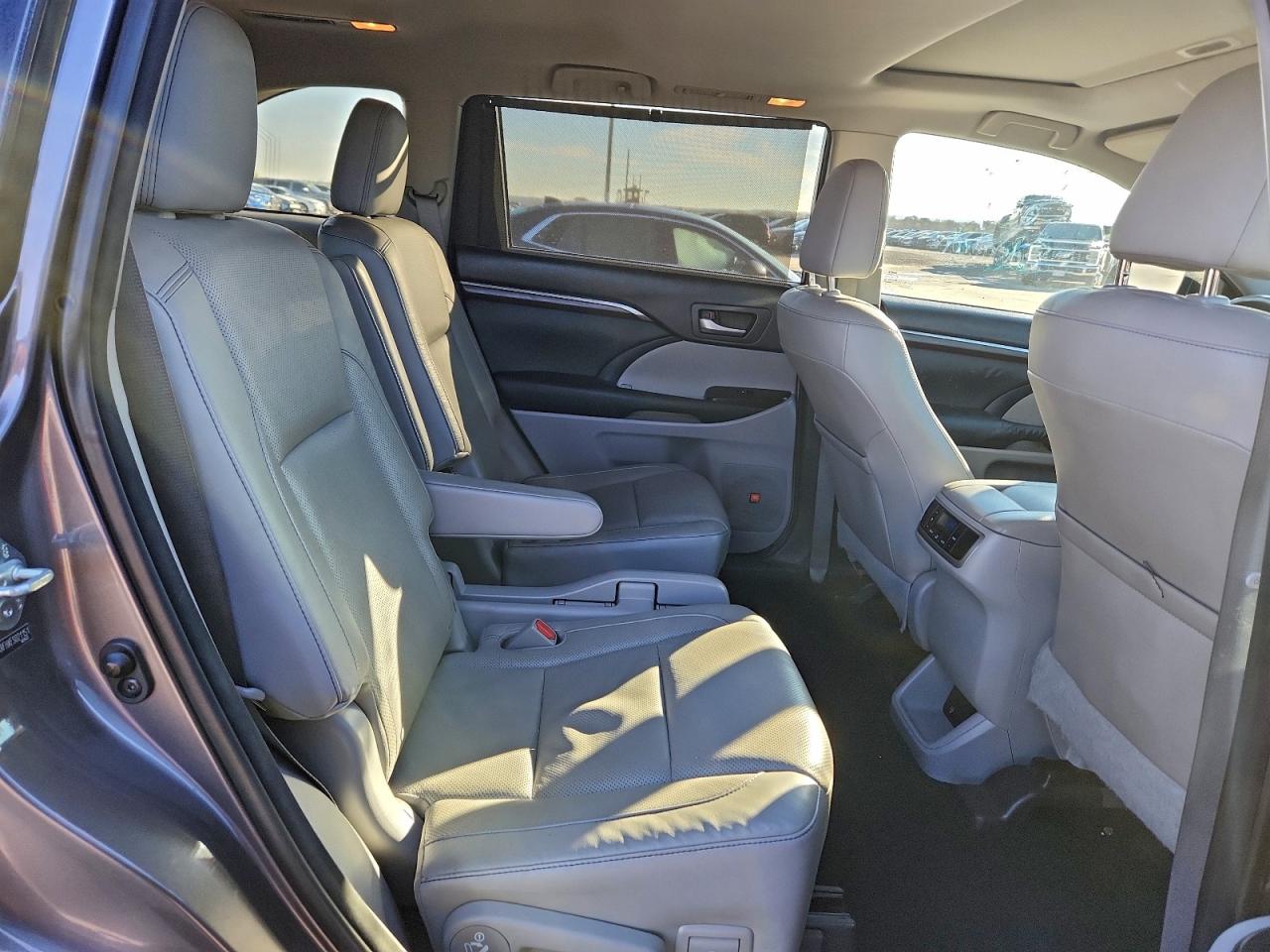 2014 Toyota Highlander Limited VIN: 5TDYKRFHXES021151 Lot: 93049915