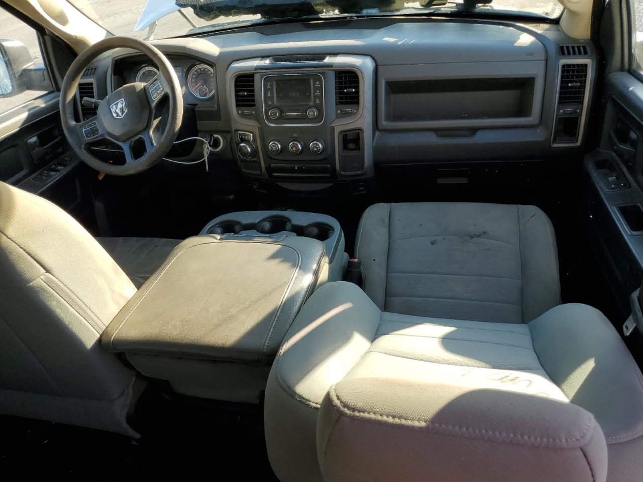 2018 Ram 1500 St VIN: 1C6RR6KTXJS275489 Lot: 92693145