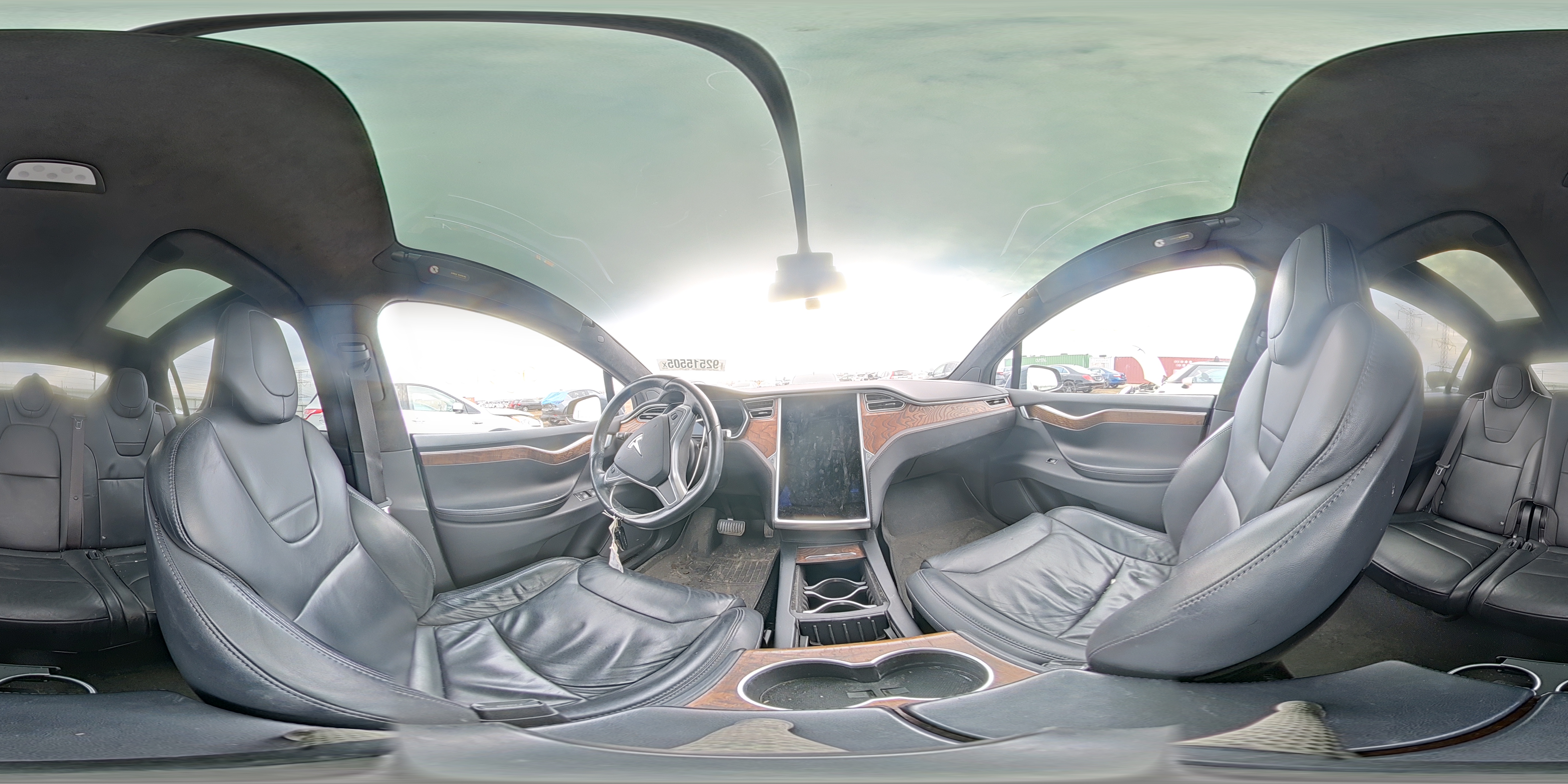 2016 Tesla Model X VIN: 5YJXCDE2XGF030366 Lot: 92515505