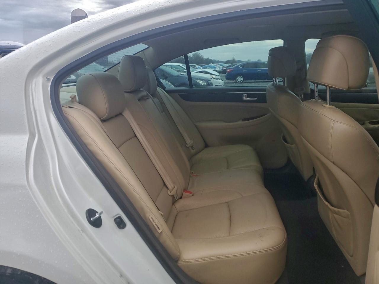 2012 Hyundai Genesis 4.6L VIN: KMHGC4DF6CU163708 Lot: 93951525