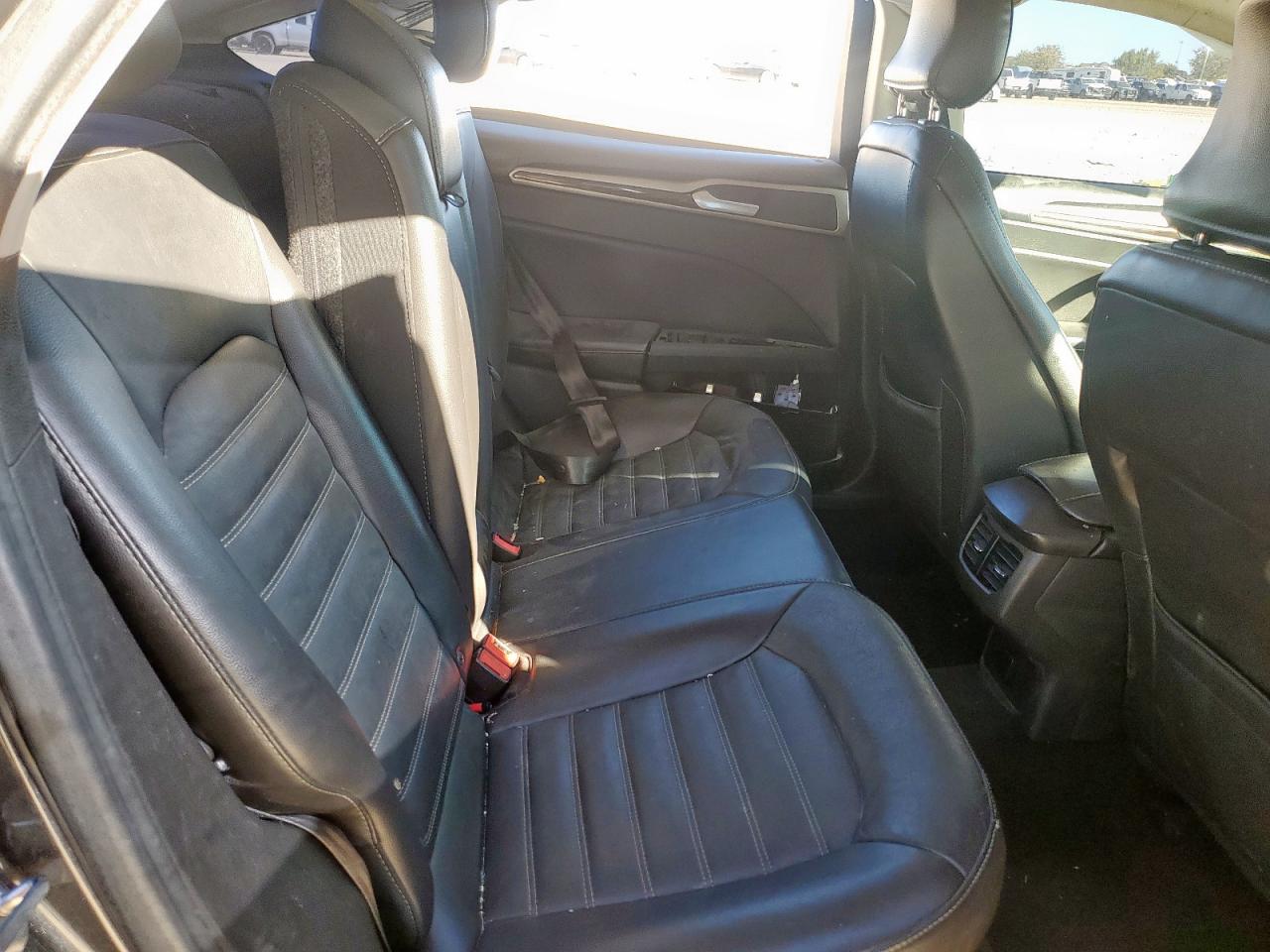 2016 Ford Fusion Se VIN: 3FA6P0HD8GR233802 Lot: 91697735