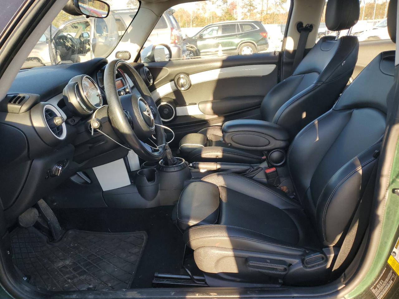 2015 Mini Cooper VIN: WMWXM5C55F2A94753 Lot: 92264875