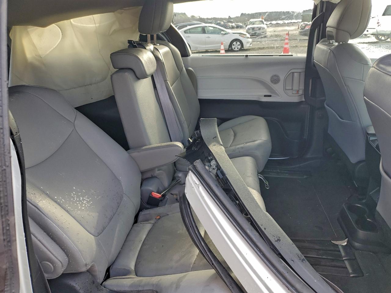 2025 Toyota Sienna Xle VIN: 5TDJRKEC3SS242144 Lot: 94318725