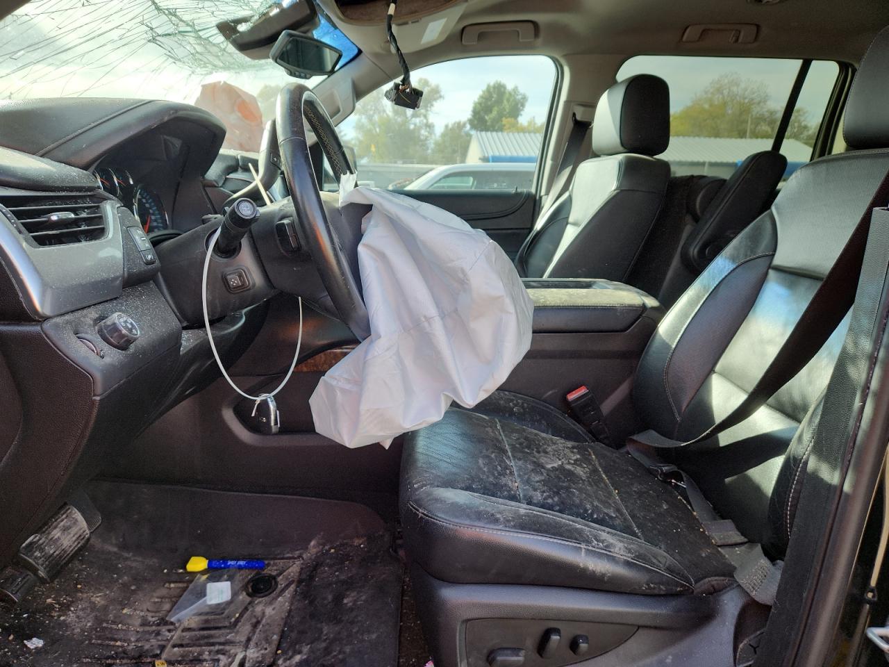 2018 Chevrolet Suburban C1500 Premier VIN: 1GNSCJKC3JR165459 Lot: 91147825