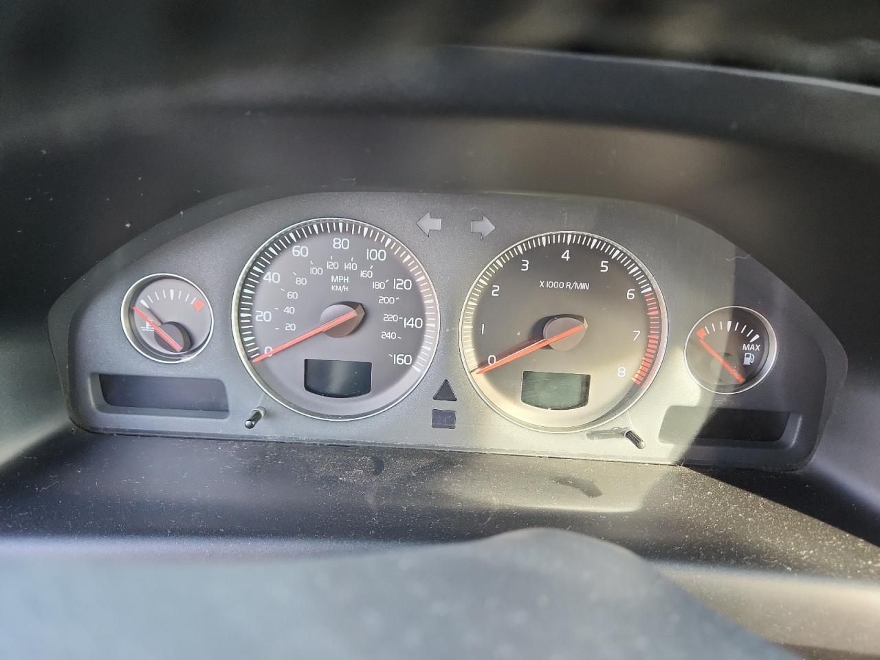 2005 Volvo S60 2.5T VIN: YV1RS592352440786 Lot: 92677195