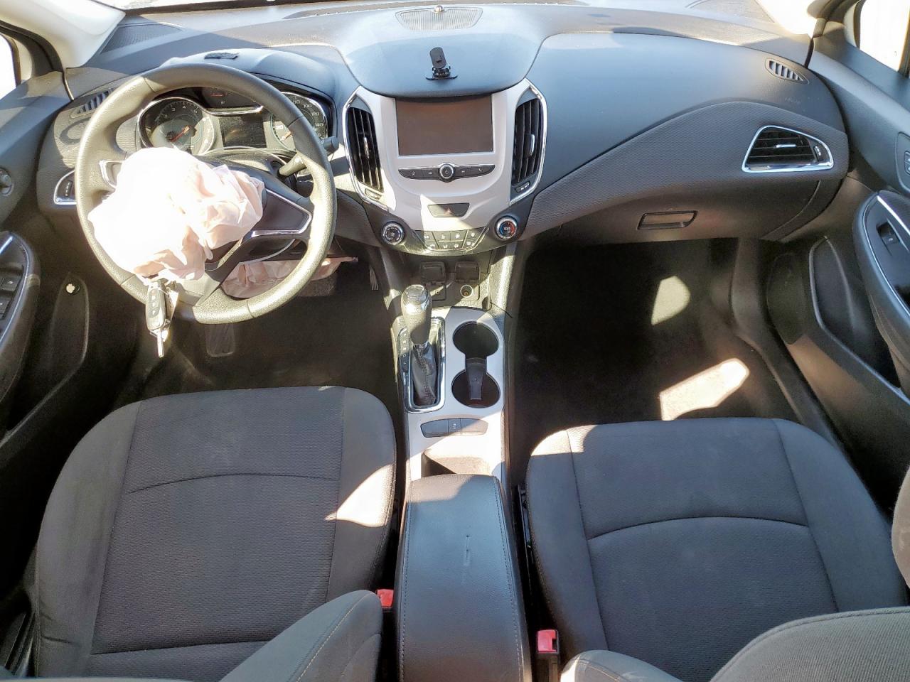 2018 Chevrolet Cruze Ls VIN: 1G1BC5SM5J7236271 Lot: 91200785