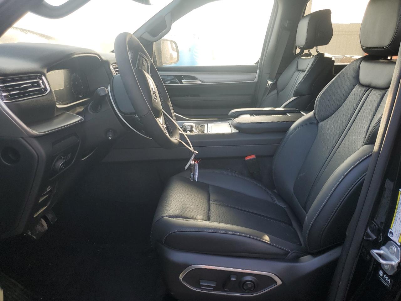 2025 Jeep Wagoneer Series Ii VIN: 1C4SJVBP5SS536060 Lot: 92945745