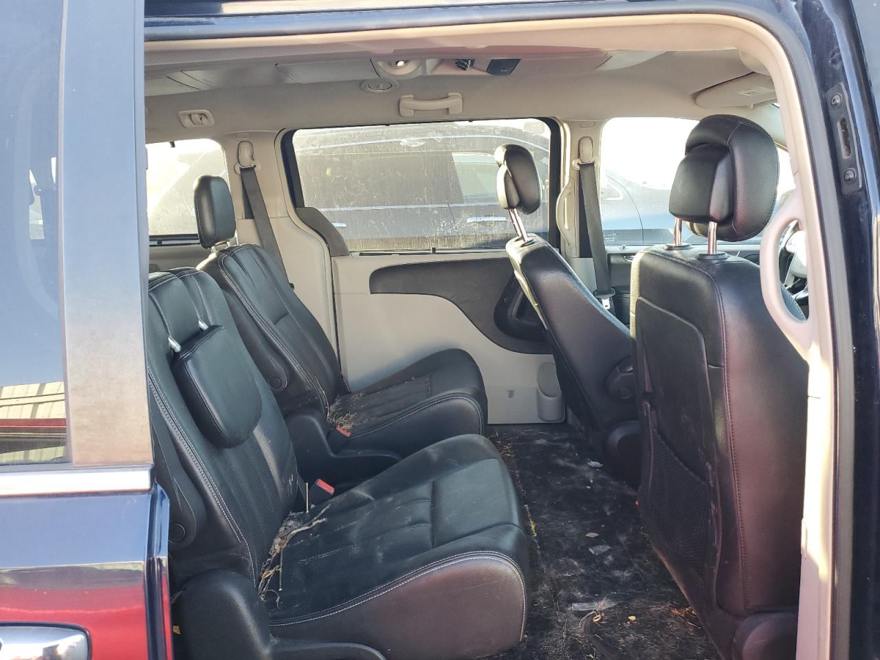 2014 Chrysler Town & Country Touring L VIN: 2C4RC1CG2ER461467 Lot: 92192945