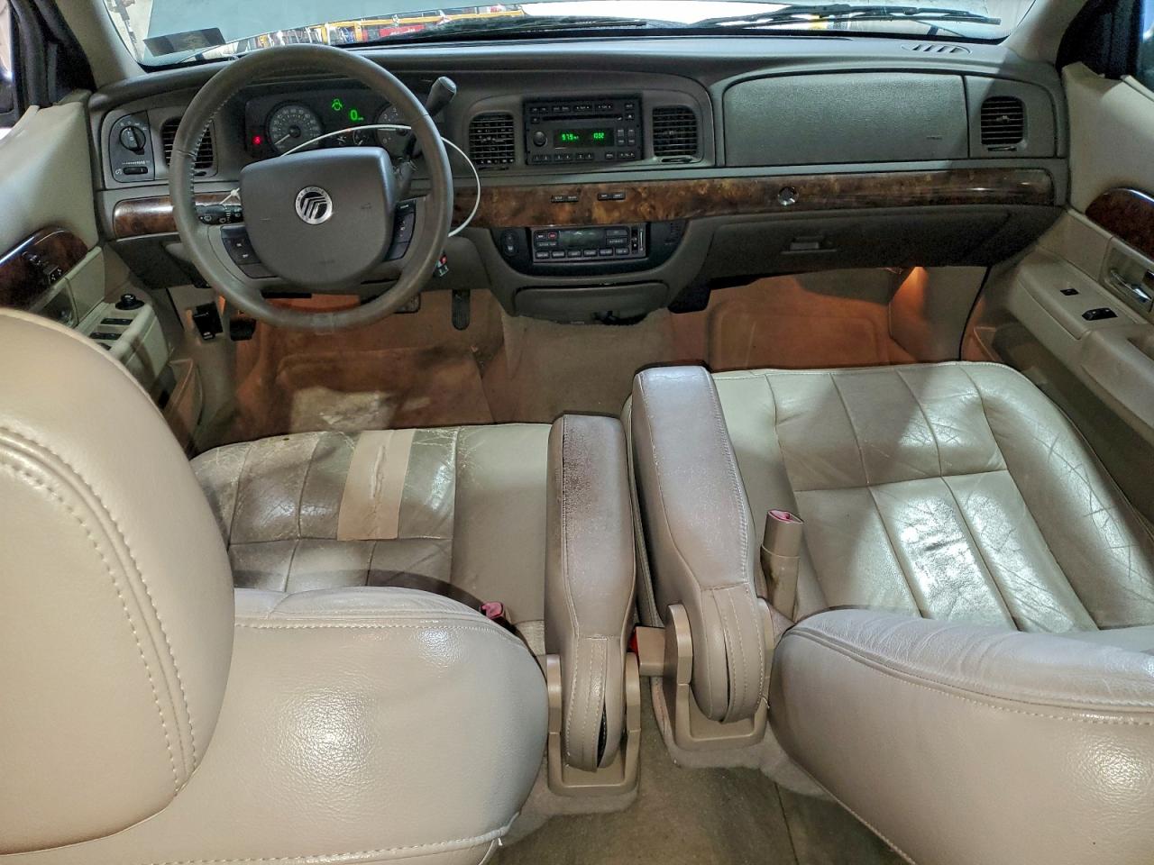 2010 Mercury Grand Marquis Ls VIN: 2MEBM7FV2AX627292 Lot: 94689235