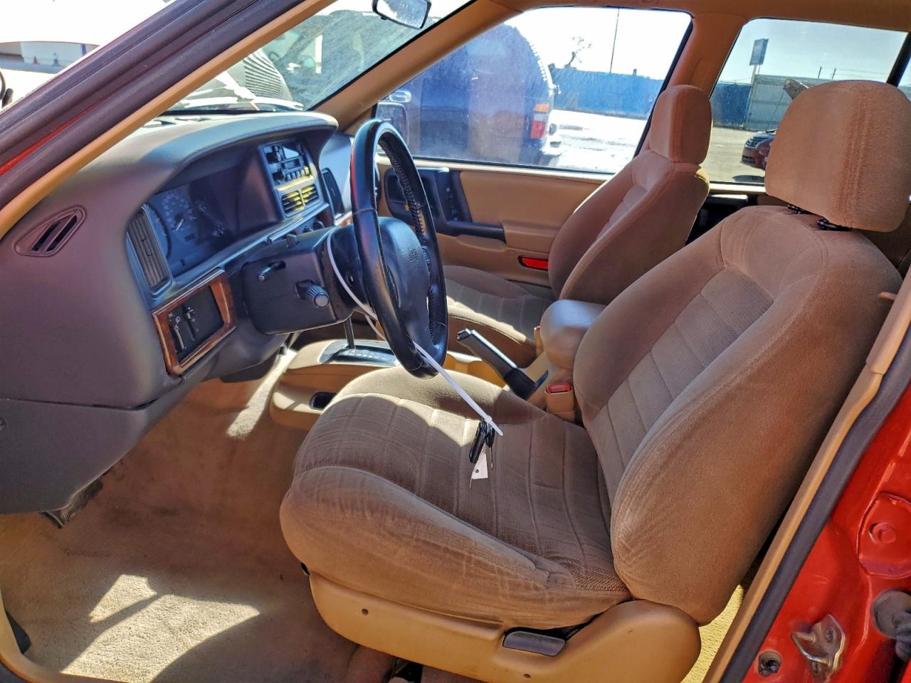 1997 Jeep Grand Cherokee Laredo VIN: 1J4FX58S8VC750318 Lot: 93454685