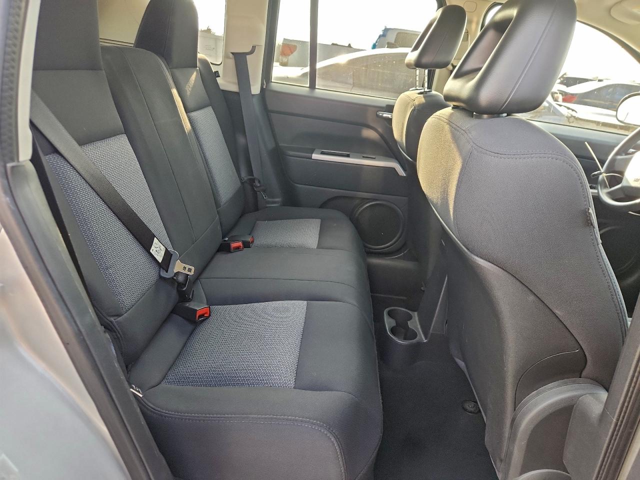 2008 Jeep Compass Sport VIN: 1J8FF47W08D741286 Lot: 93190375