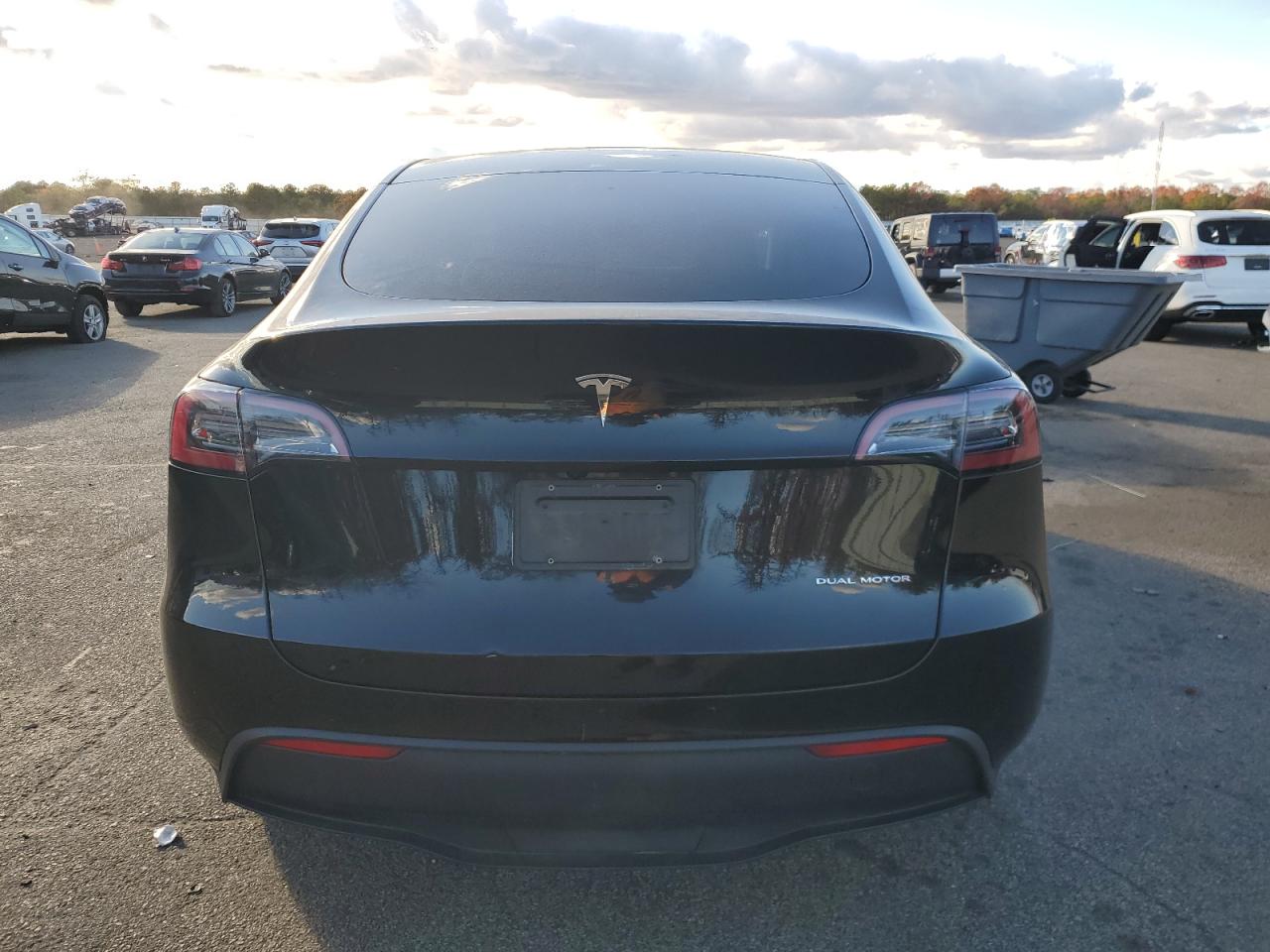2023 Tesla Model Y VIN: 7SAYGDEE6PA187962 Lot: 91473115