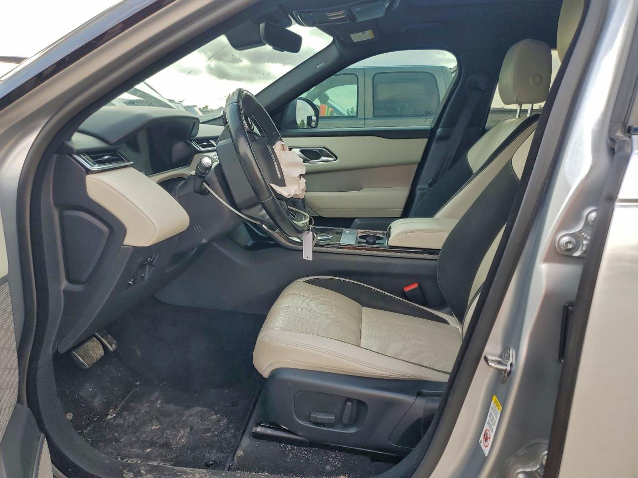 2019 Land Rover Range Rover Velar R-Dynamic Se VIN: SALYL2EX6KA204402 Lot: 93980495