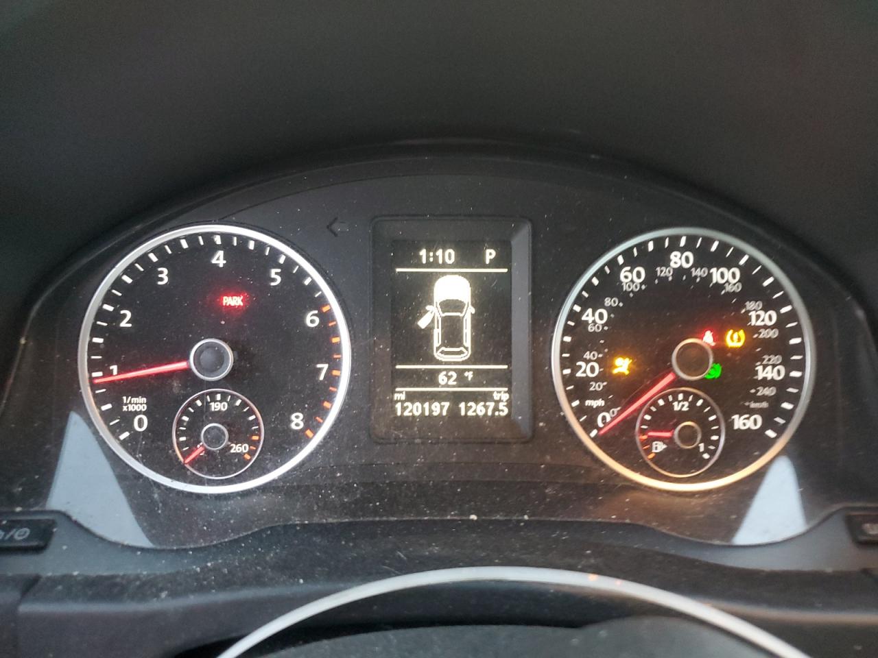 2015 Volkswagen Tiguan S VIN: WVGAV7AX0FW582631 Lot: 92193485