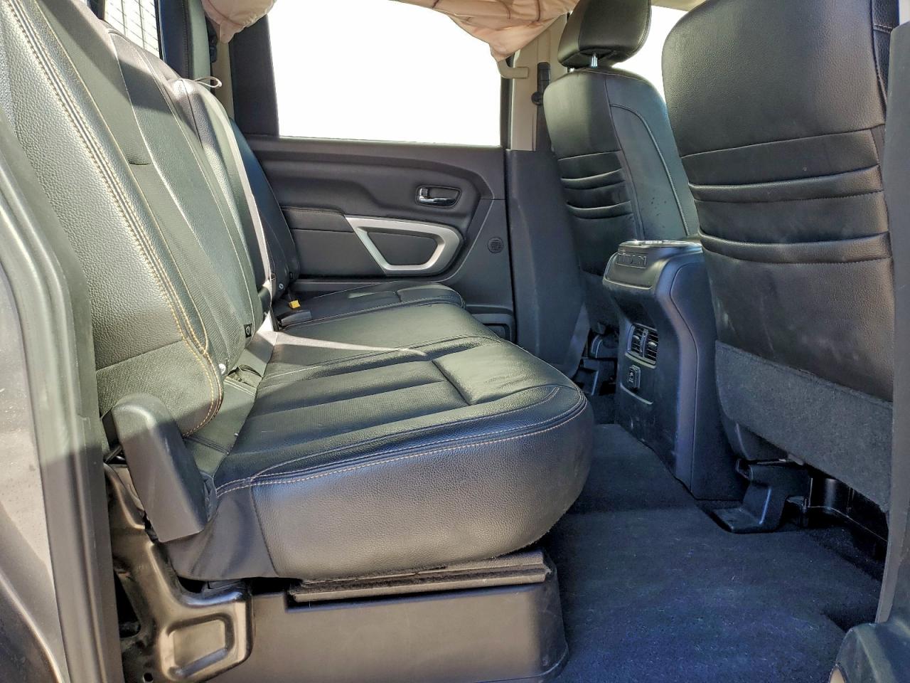 2017 Nissan Titan Sv VIN: 1N6AA1E52HN535046 Lot: 94098295