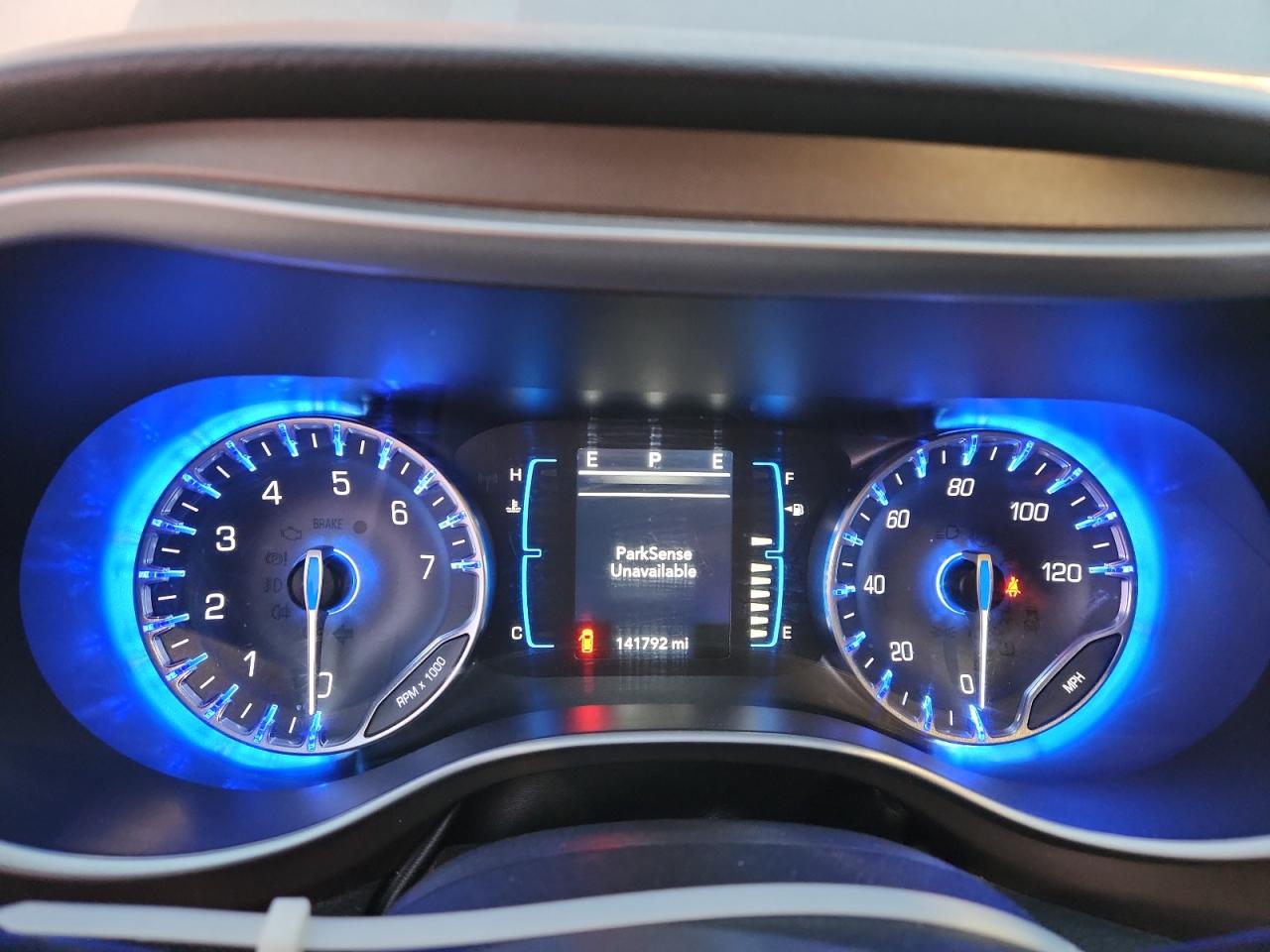 2017 Chrysler Pacifica Touring L VIN: 2C4RC1BG2HR536013 Lot: 92439705